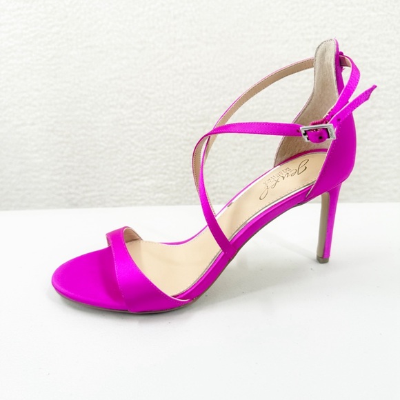 Jewel Badgley Mischka Women's Dimitra Cross Strap Heeled Sandal Size 7 1/2 New - Picture 1 of 10